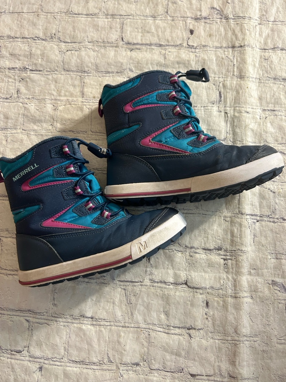 MERRELL KIDS 3.0 NAVY & TURQUOISE SNOW BOOTS WATERPROOF BUNGEE LACE TOGGLE 1M